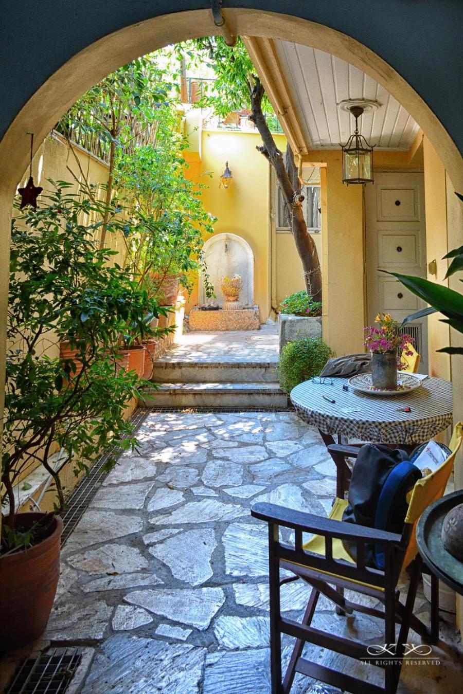 At The Foot Of Acropolis. Villa Athen Eksteriør billede