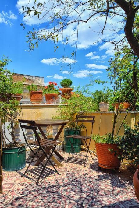 At The Foot Of Acropolis. Villa Athen Eksteriør billede